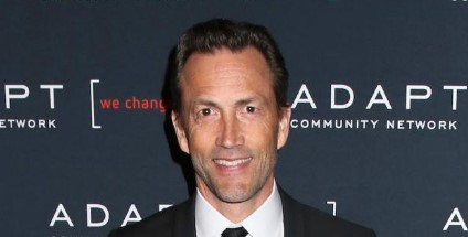 Andrew Shue on Awards Show