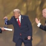 Governor Gavin Newsom Slams Trump Over Delayed Los Angeles Wildfire Aid: “Wake Up and Do His Job” G7bBi4DX0AEu2AP