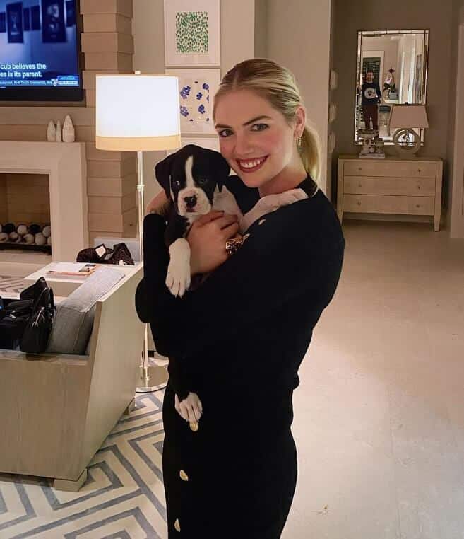 Kate Upton with cute puppy Norman