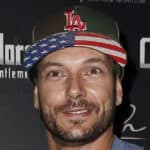 Kevin Federline on an awards show