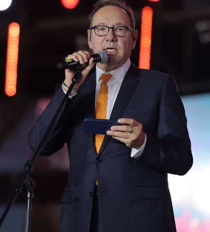 Kevin Spacey live on stage