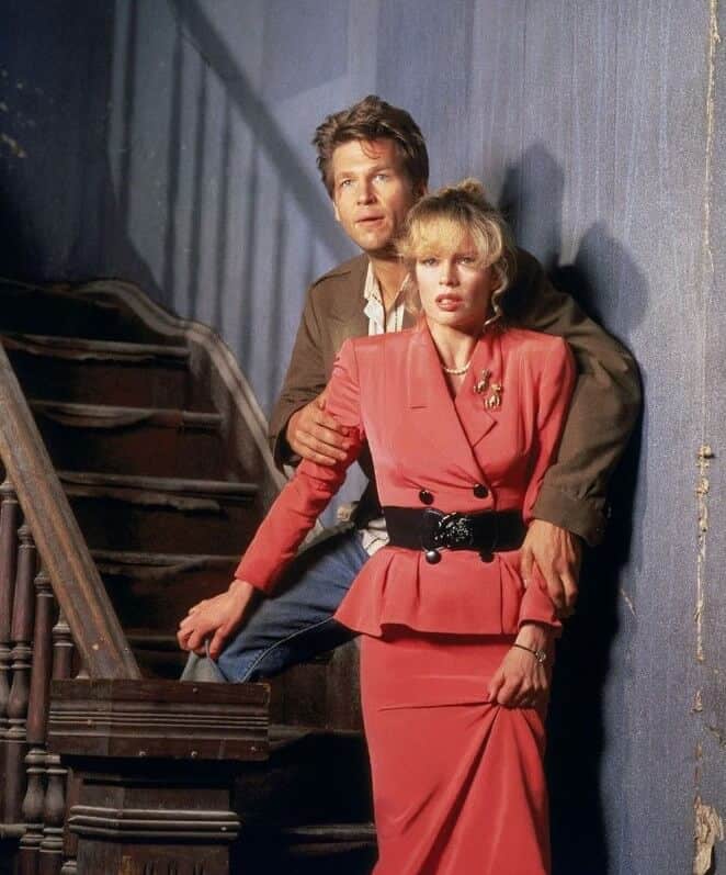 Kim Basinger as Nadine and Vernon Hightower