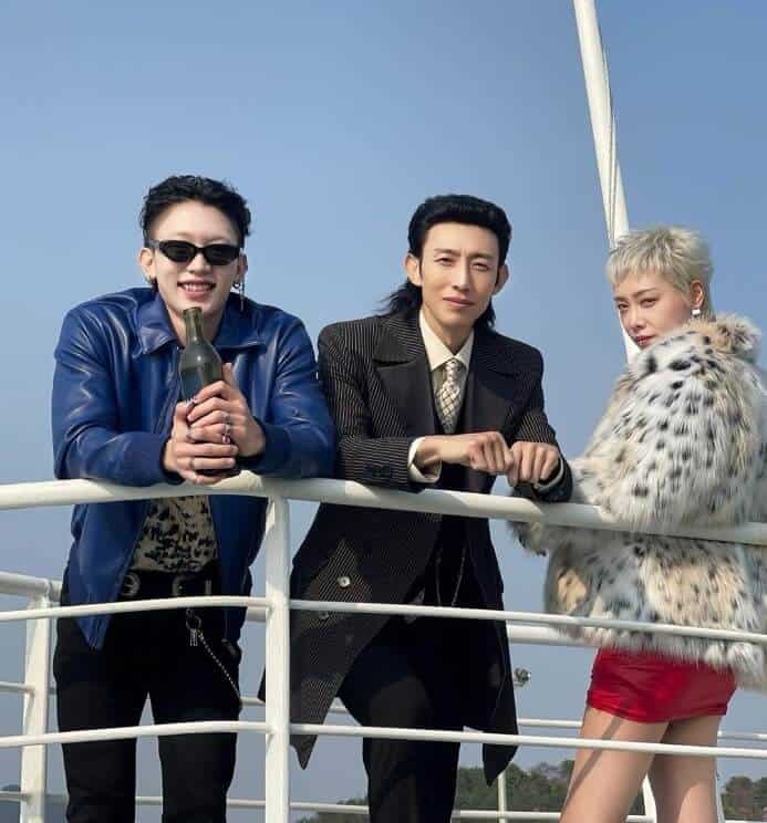 Kim Hieora with friends on yatch