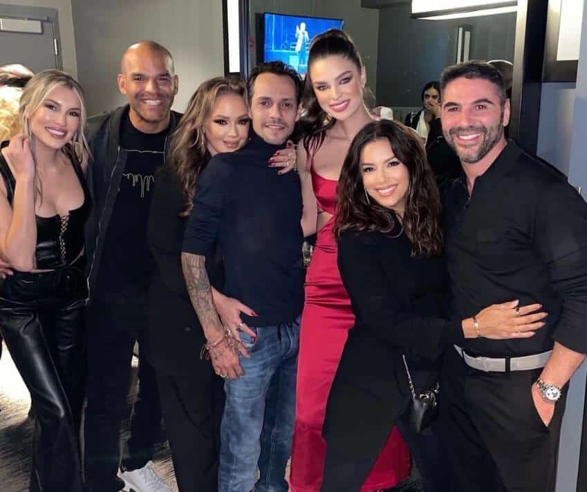 Leah Remini with friends