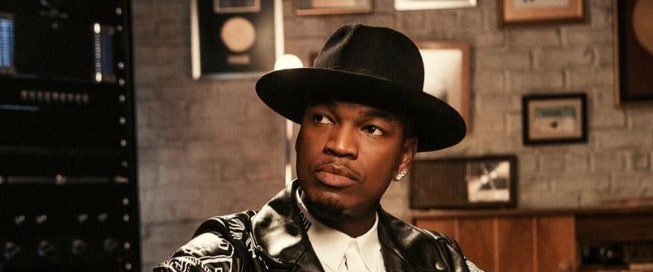Ne Yo wearing black hat