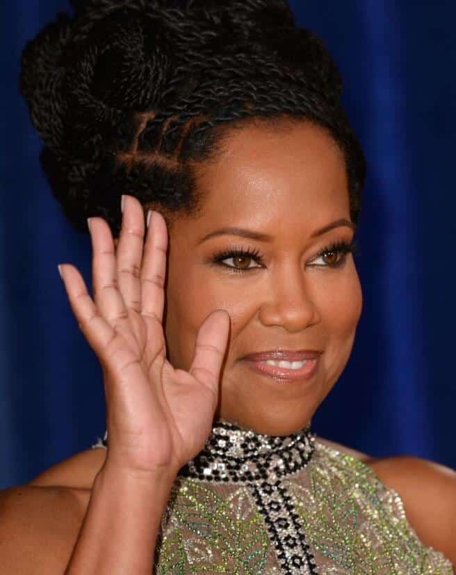 Regina King waving at fans