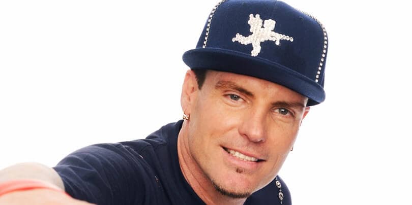 Vanilla Ice smiling on camera